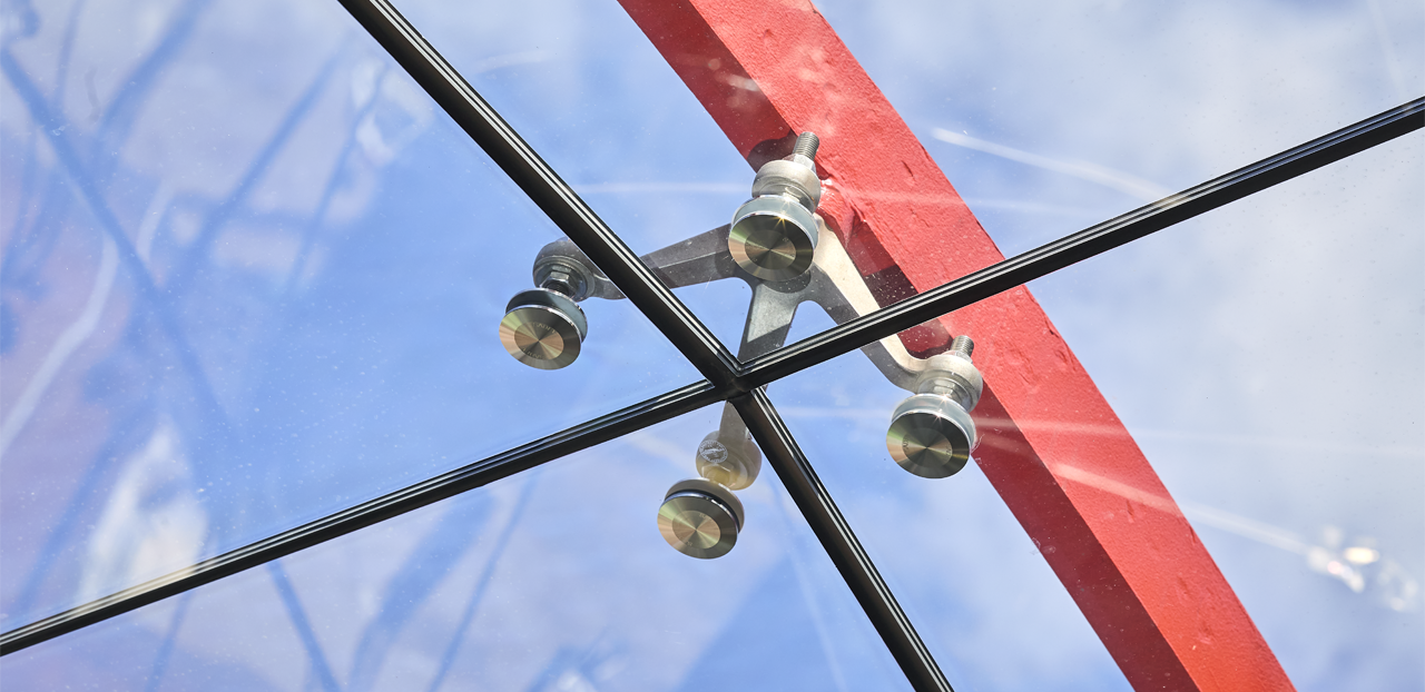 Renovatie gevel Channel 4