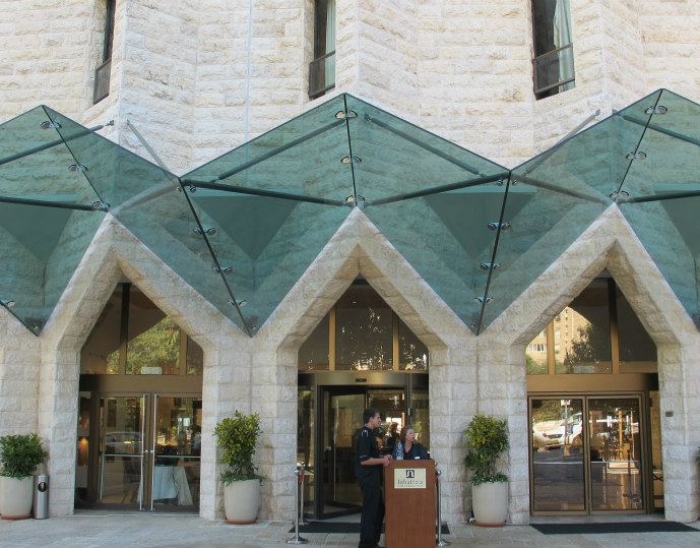 Glass Canopy Inbal Hotel (Jerusalem) completed